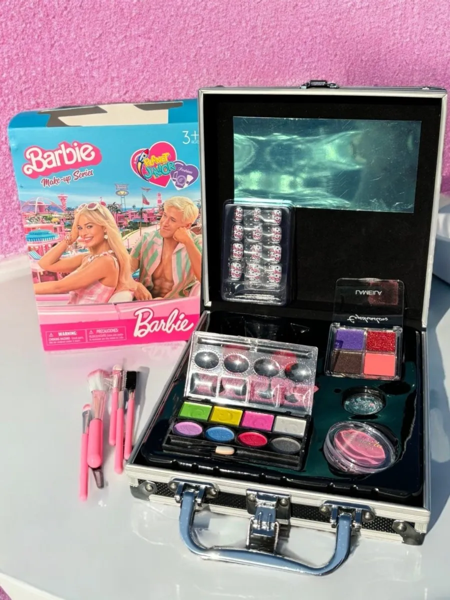 Barbie Makeup Series Briefcase Set