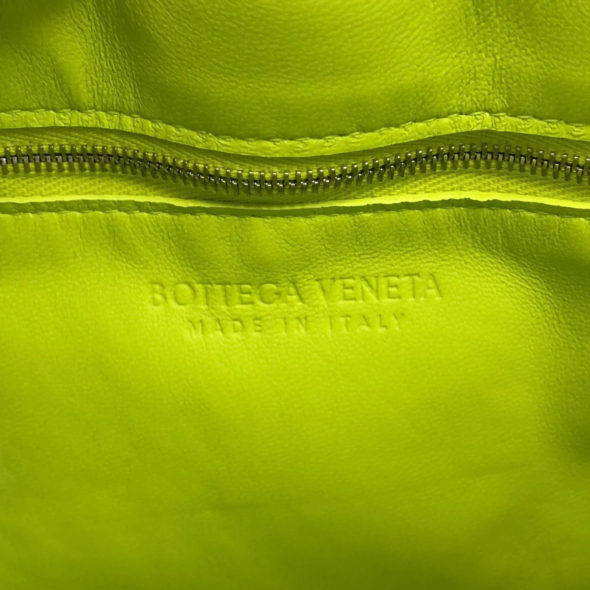 Bottega Veneta Intrecciato Padded Cassette (SHG-a43ahn)