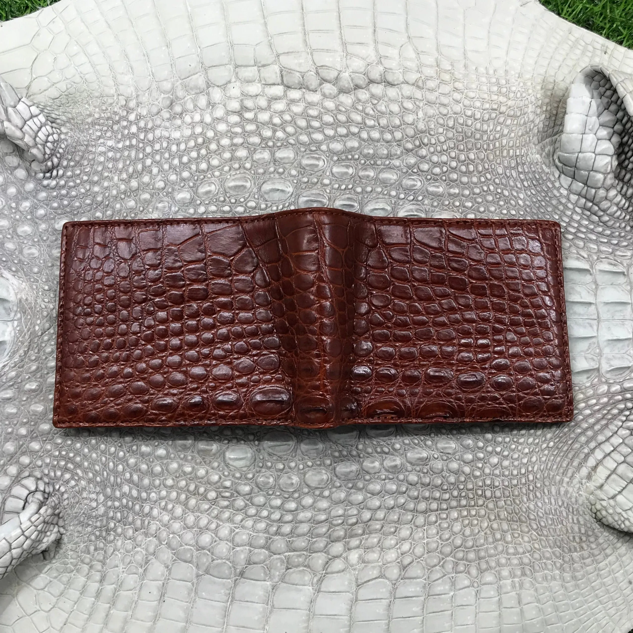 Brown Alligator Skin Bifold Wallet For Men | Handmade Crocodile Leather Wallet RFID Blocking | VL5635