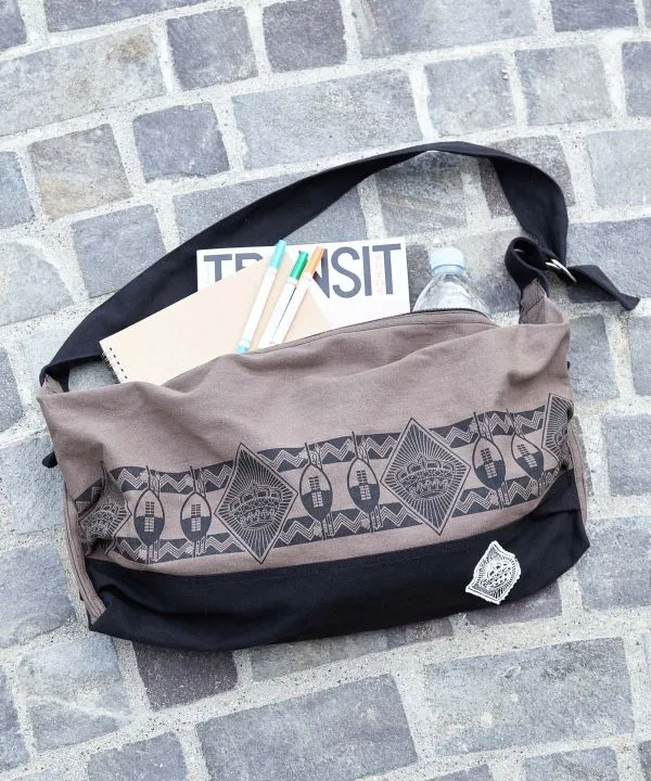 King Shoulder Bag