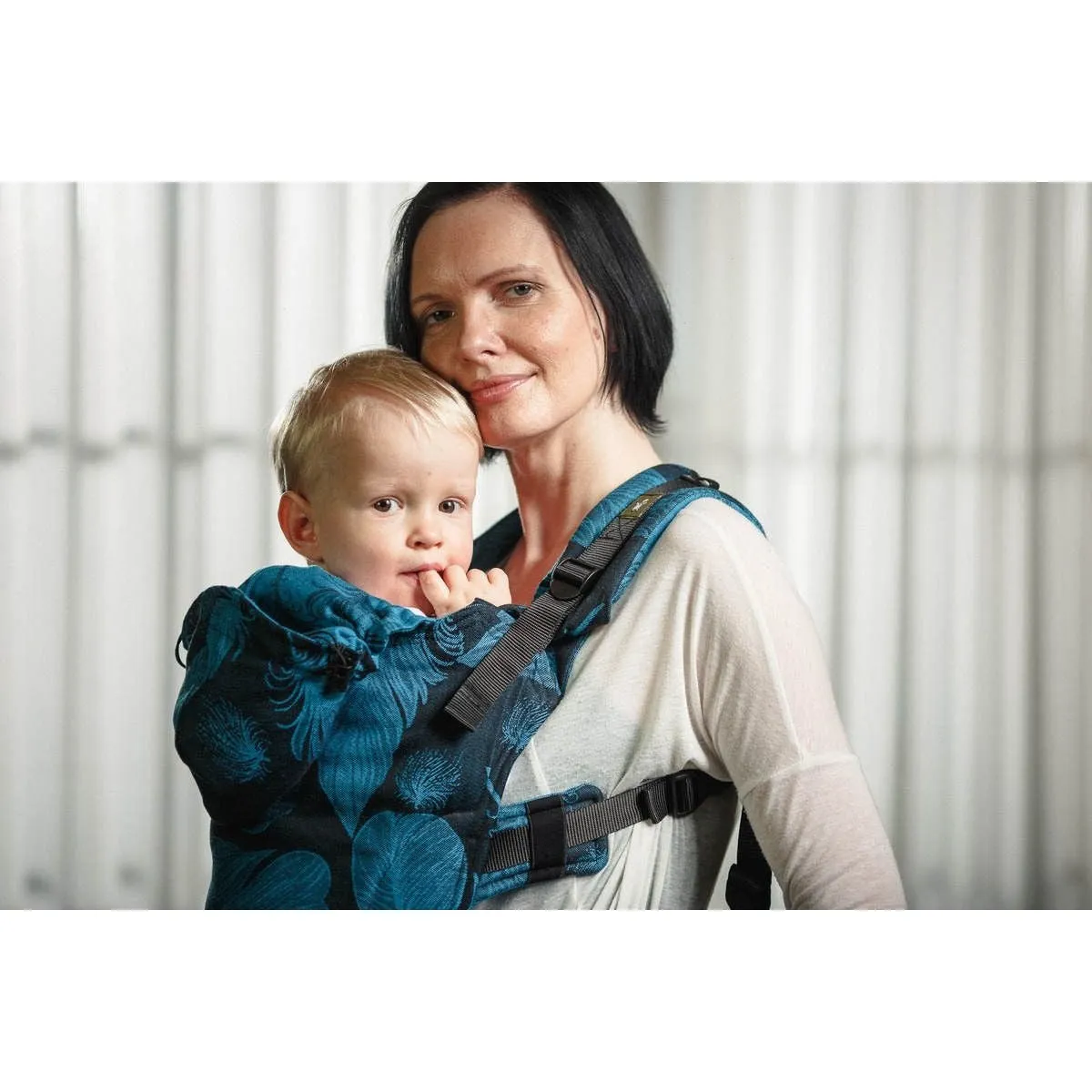 Lenny Lamb Ergonomic Carrier (BABY) - Feathers Turquoise & Black - Second Generation.